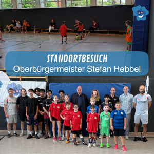 Mehr über den Artikel erfahren ⚽🙌 Besonderer Besuch beim Training in Leverkusen-Wiesdorf! 🧡